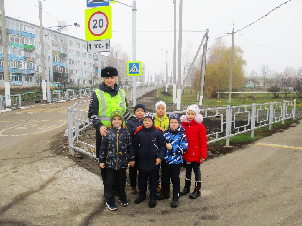 Госавтоинспекция провела акцию "Пешеход будь внимательнее!"