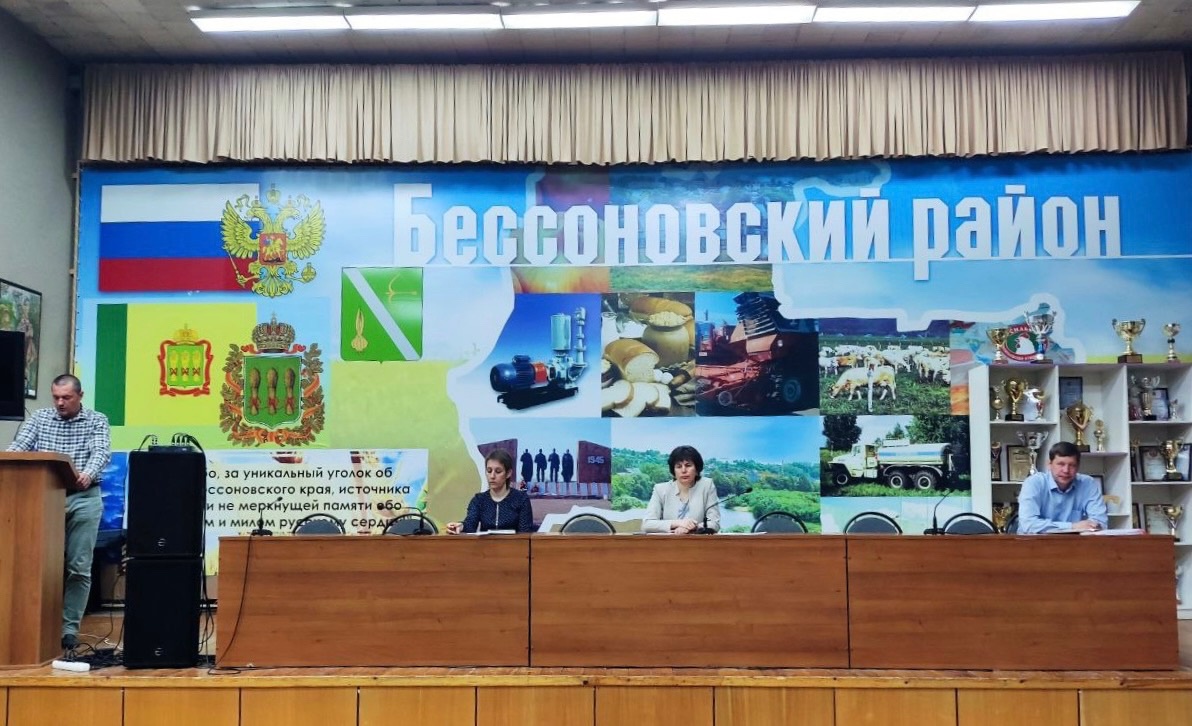 Состоялась большая планерка под руководством главы Бессоновского района Натальи Шалдаевой 
