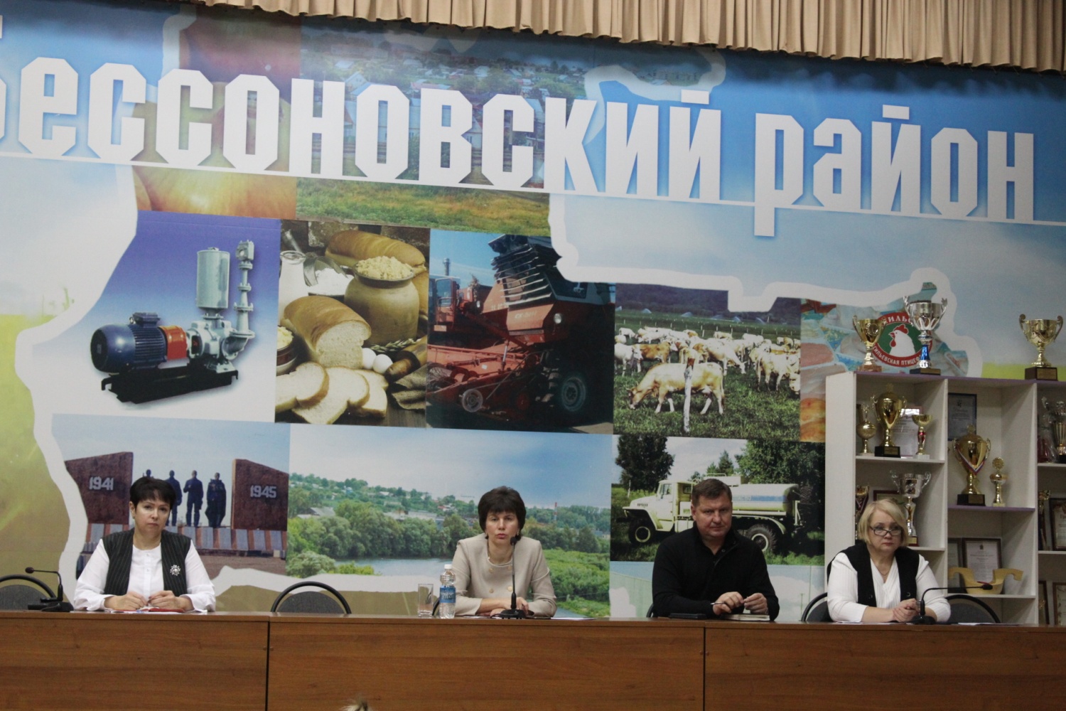 Состоялась большая планерка под руководством главы Бессоновского района Натальи Шалдаевой 