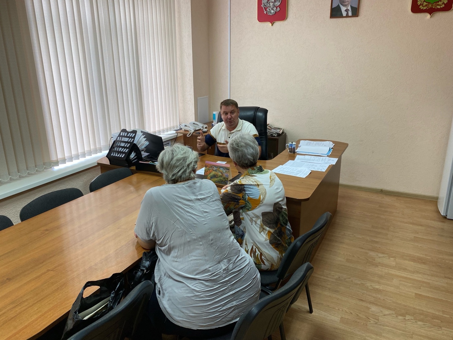 Первый заместитель главы Бессоновского района Александр Карагодин провел личный прием граждан 