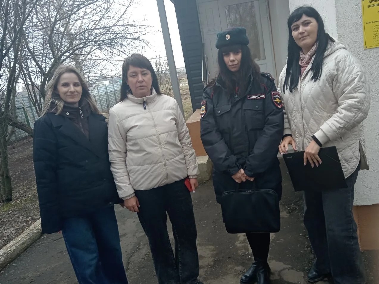 Состоялся межведомственный рейд в с. Сосновка, с.Лопуховка и д.Никольское Бессоновского района Состоялся межведомственный рейд в с. Сосновка, с.Лопуховка и д.Никольское Бессоновского района