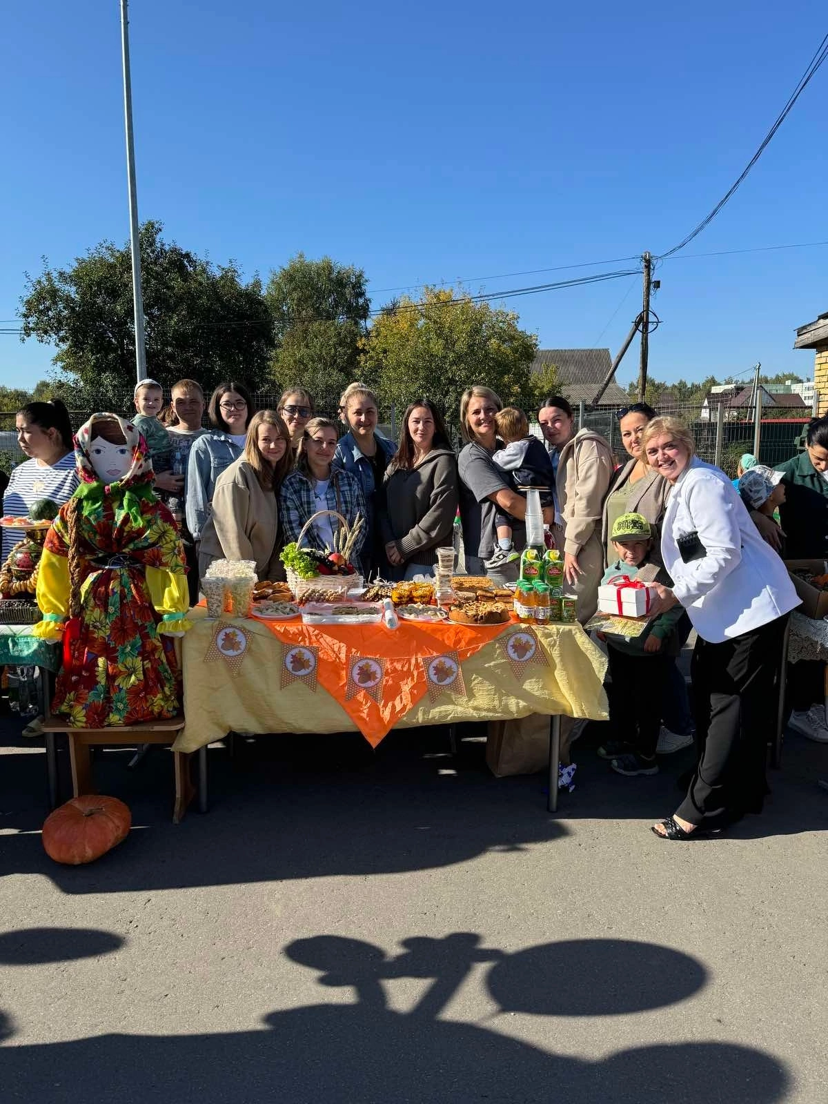 Осенняя ярмарка в детском саду начальной школе села Бессоновка 