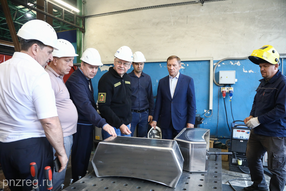 Губернатор Пензенской области Олег Мельниченко посетил Грабовский автомобильный завод