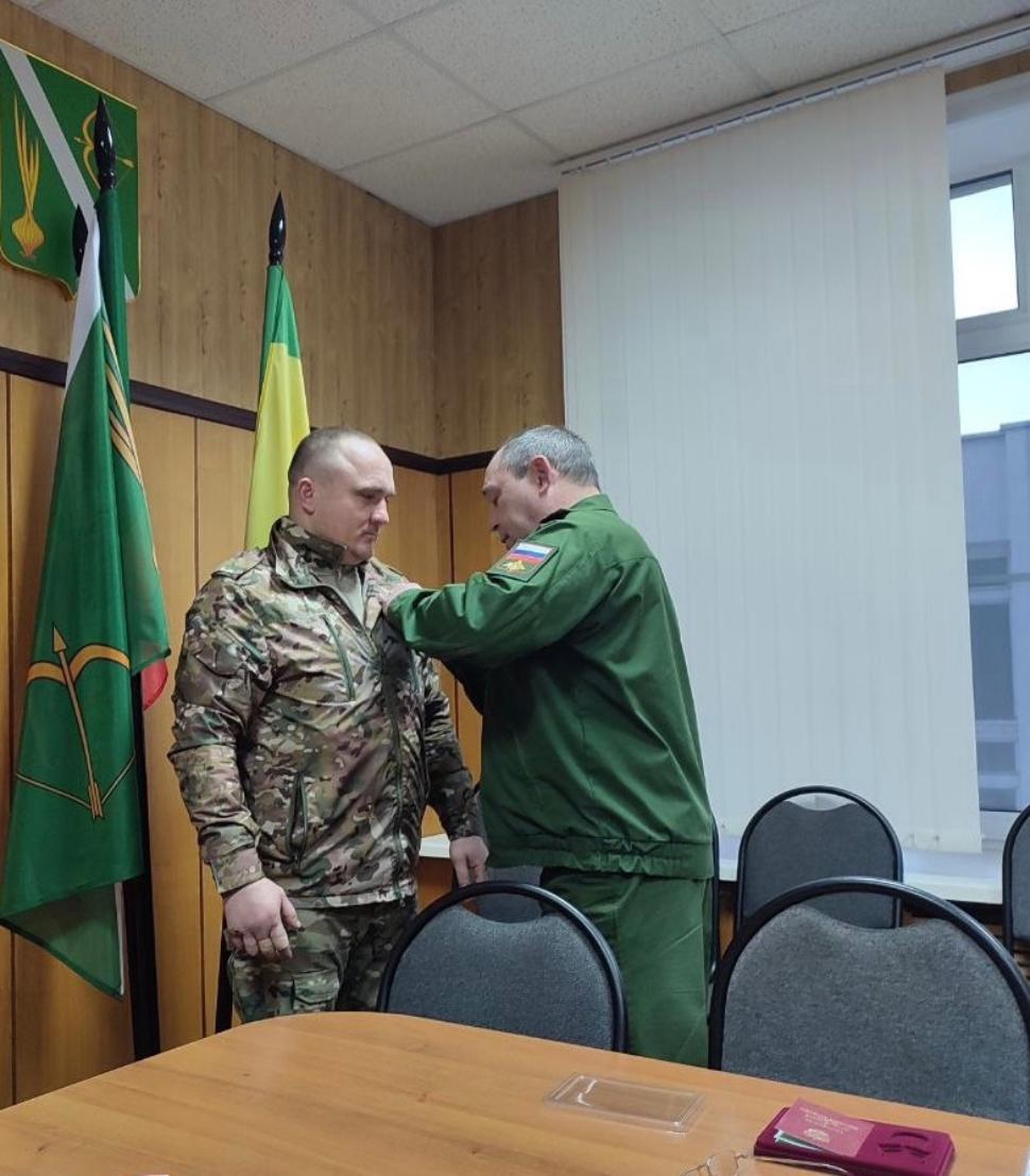 Вручили государственную награду жителю Бессоновского района