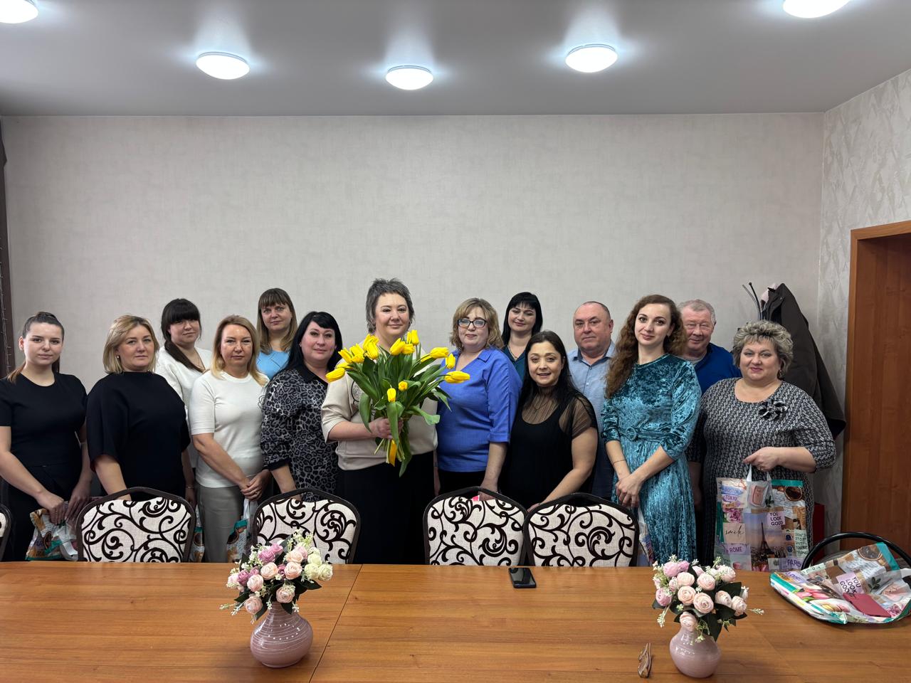 Поздравление с весенним праздником