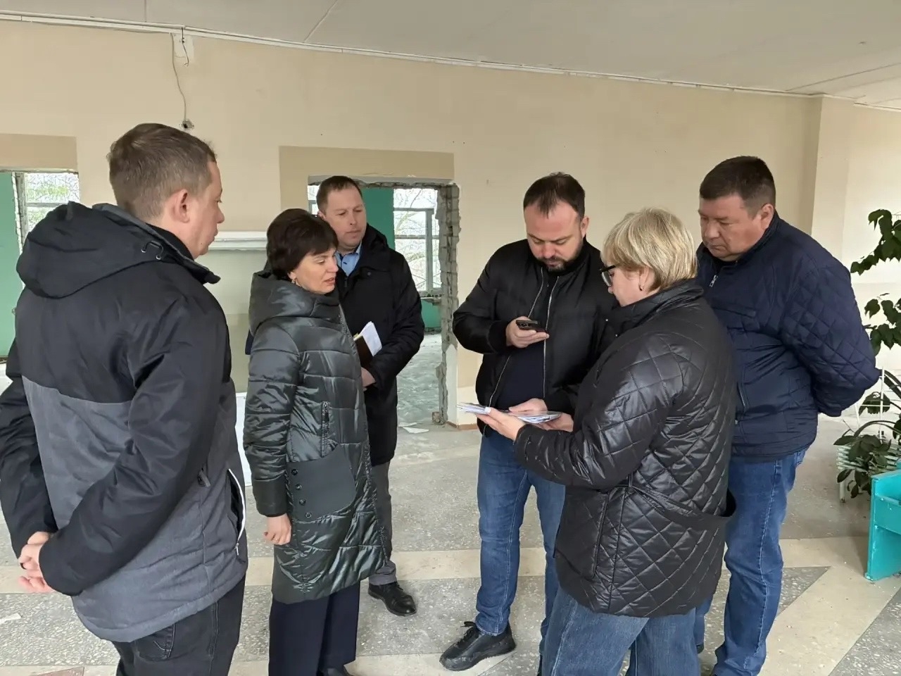 Глава Бессоновского района Наталья Шалдаева провела рабочую встречу на объекте с заказчиком и подрядчиком