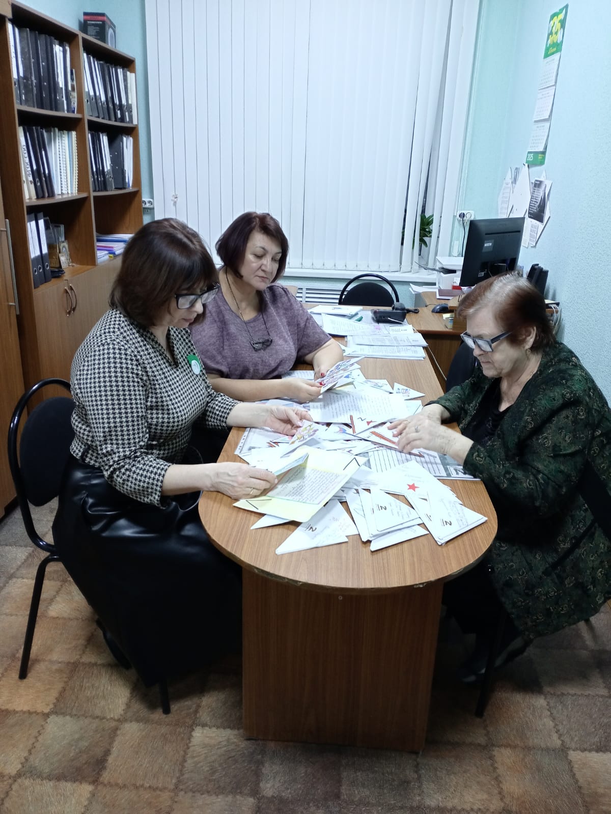 В Бессоновском районе продолжается акция «Письмо солдату»