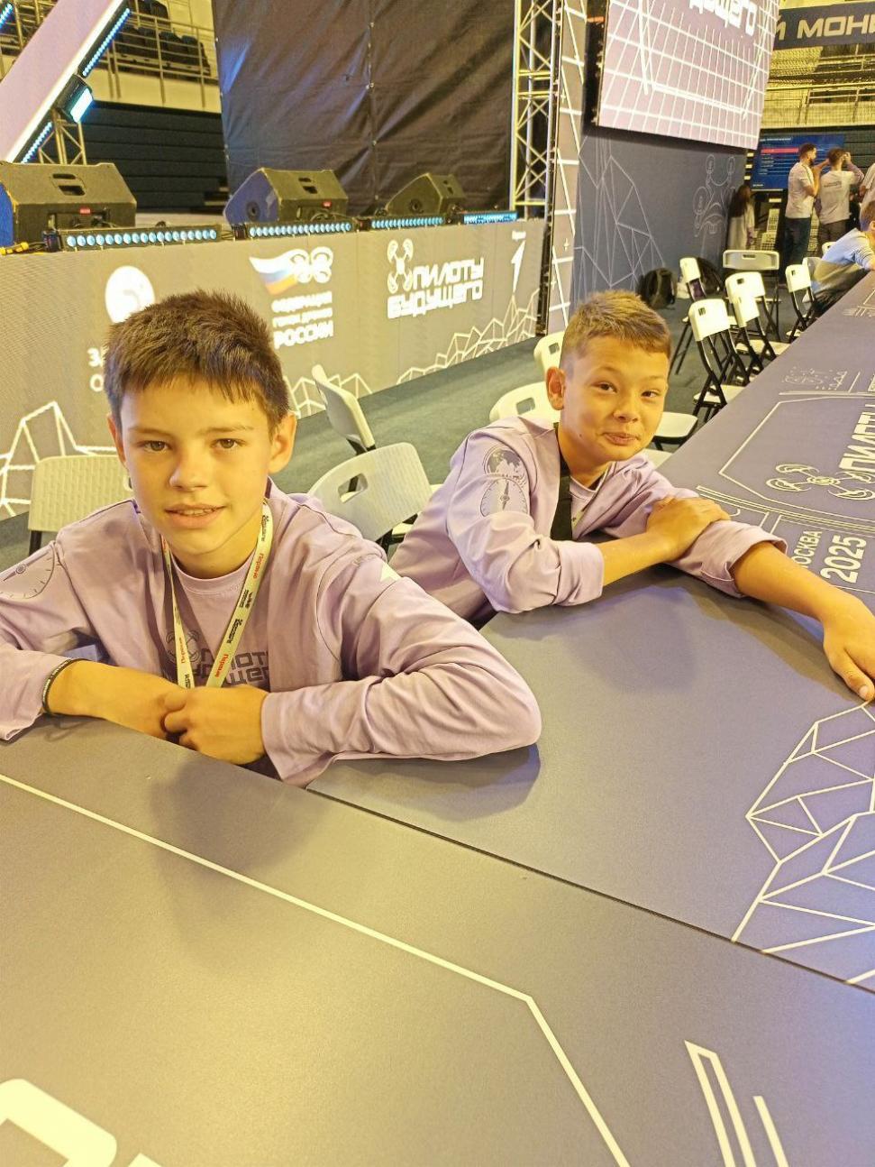 Учащиеся МБОУ СОШ с. Бессоновка вышли в финал Всероссийского чемпионата пилотирования дронов «Пилоты будущего»