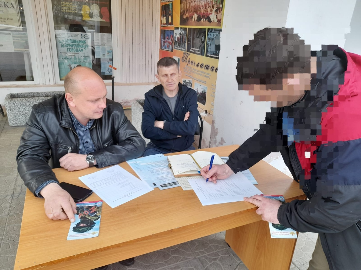 В Бессоновском районе открылся первый агитационный пункт