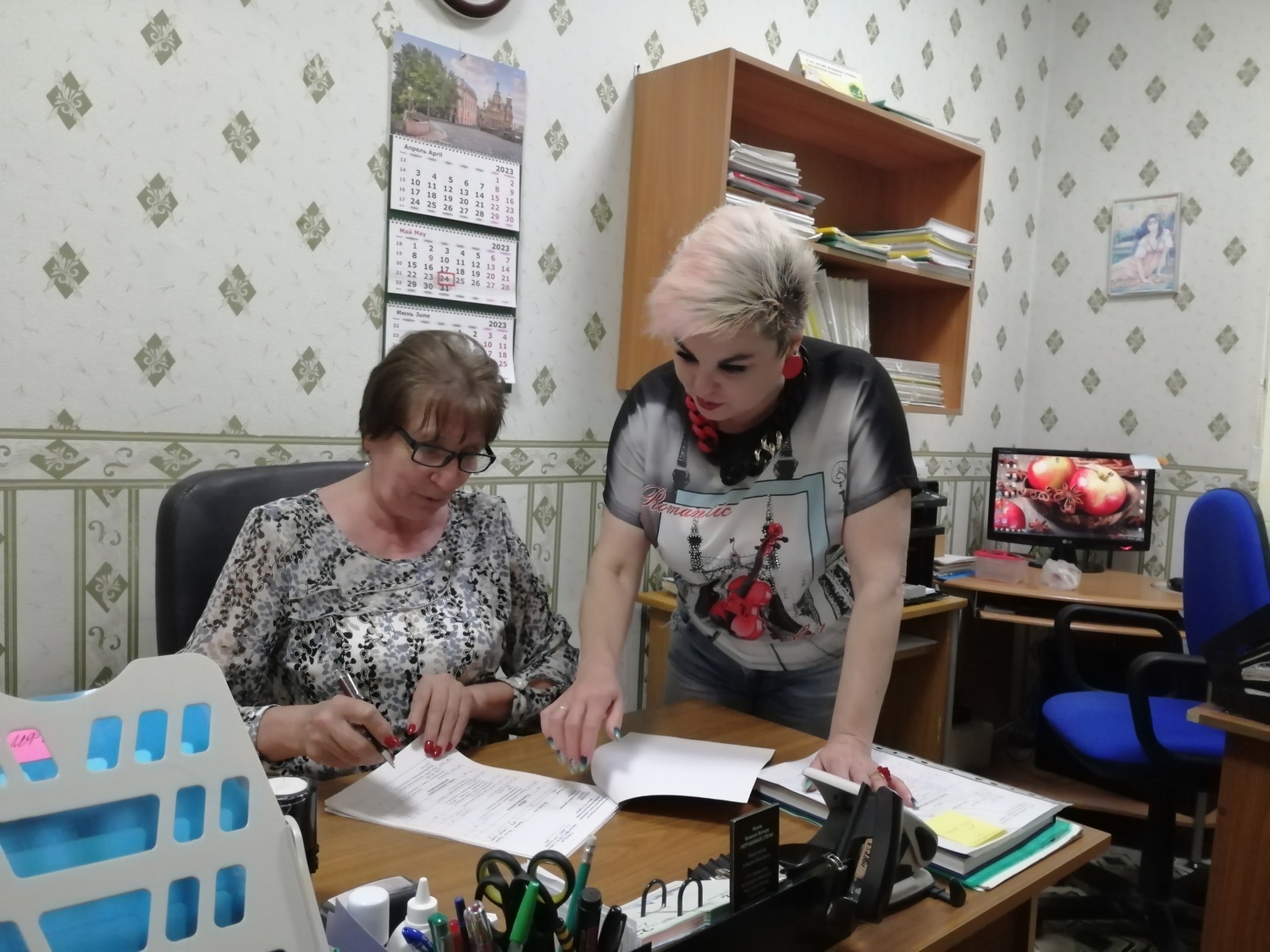 Рабочая встреча руководителя  архивного отдела администрации Бессоновского района с директором МБОУ СОШ №1 с.Грабово