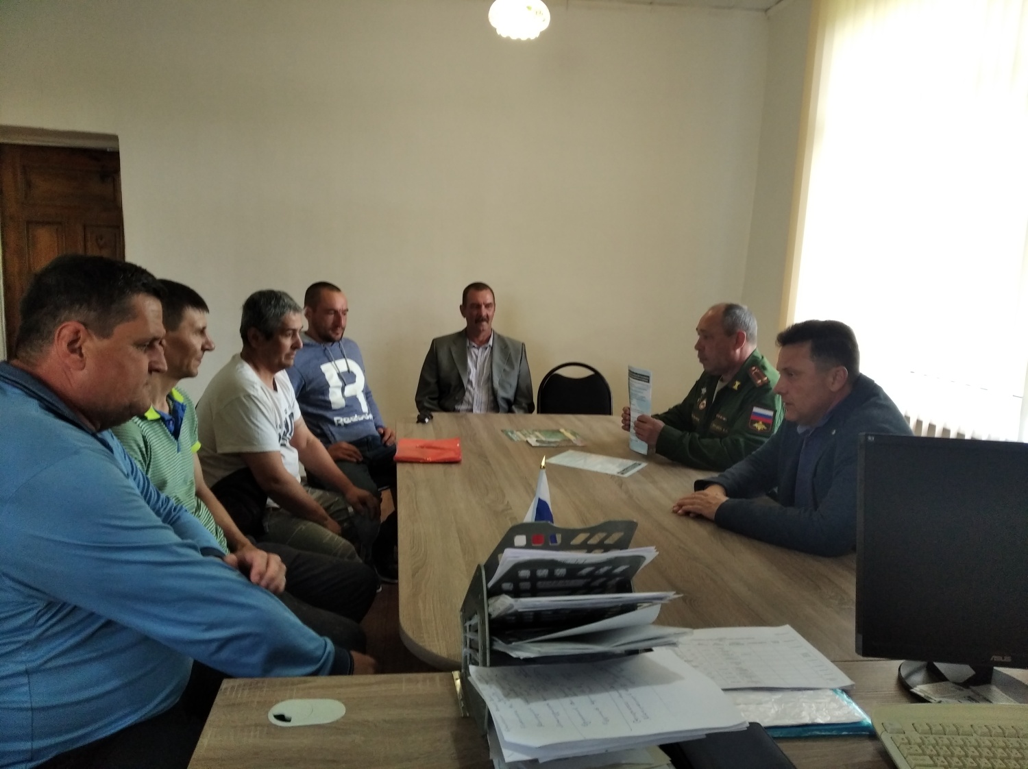 Александр Воронков проводит встречи с местным населением