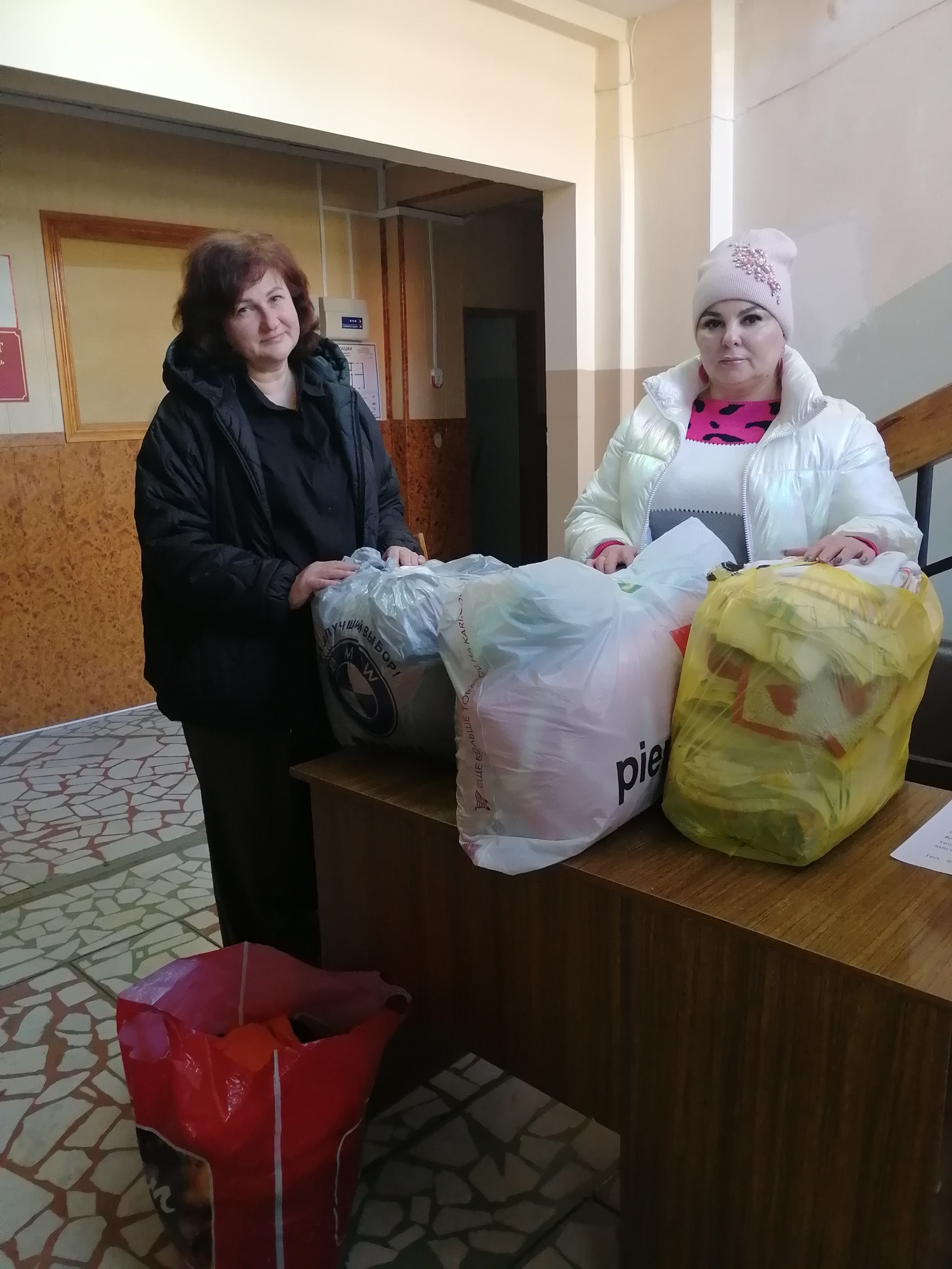 Волонтерская акция в с. Бессоновка «Своих не бросаем» Волонтерская акция в с. Бессоновка «Своих не бросаем»
