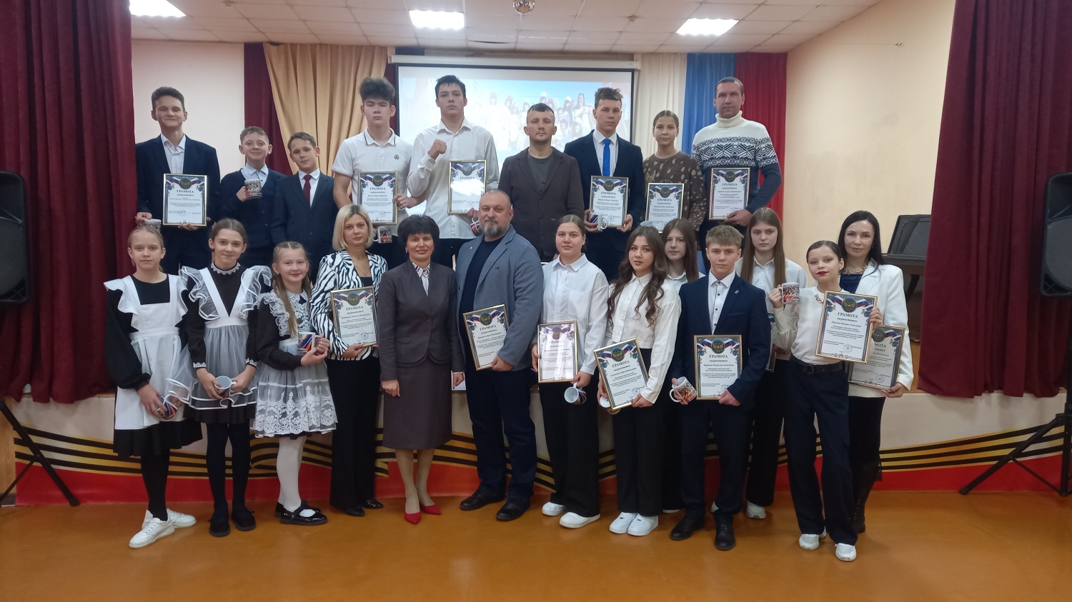 В Бессоновском районе прошёл ежегодный молодёжный форум "Время выбрало нас"