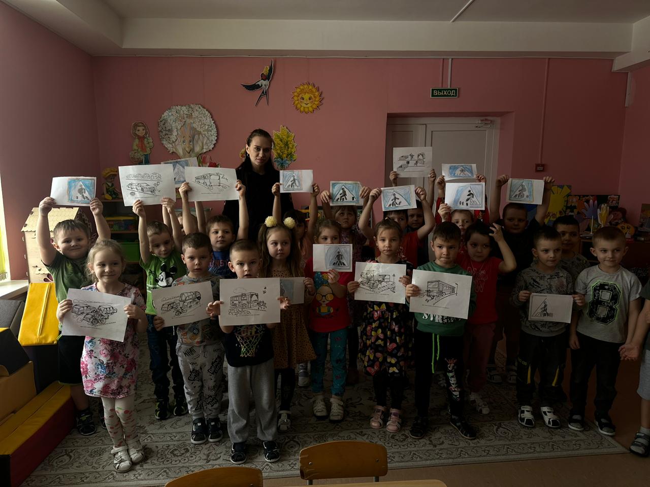 Сотрудники Госавтоинспекции Бессоновского района встретились с дошколятами из детского сада с. Бессоновка Сотрудники Госавтоинспекции Бессоновского района встретились с дошколятами из детского сада с. Бессоновка