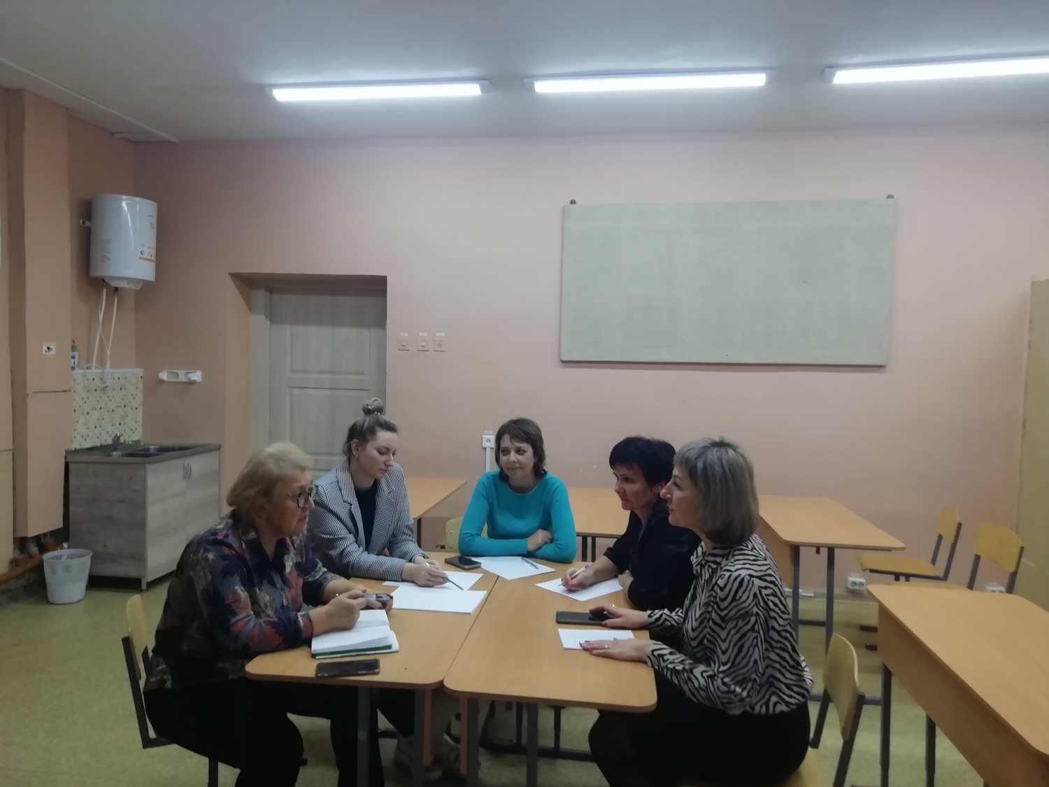 Прошло  заседание совета общественности при администрации Вазерского сельсовета