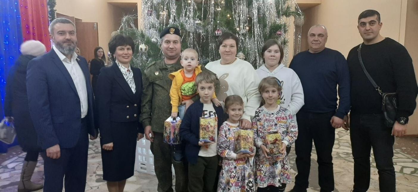 В Бессоновском районе прошел новогодний праздник для детей участников СВО