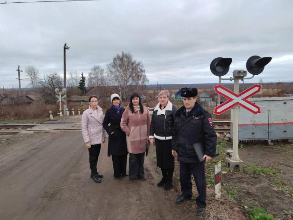 Участие в межведомственном рейде субъектов системы профилактики Бессоновского района в с.Проказна, с.Пыркино. Участие в межведомственном рейде субъектов системы профилактики Бессоновского района в с.Проказна, с.Пыркино.