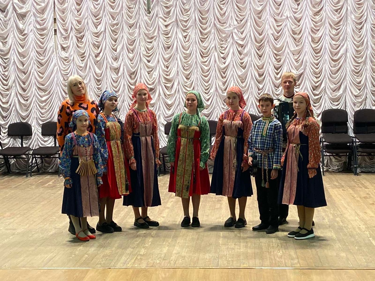 Областной фольклорный конкурс «Сурские родники» Областной фольклорный конкурс «Сурские родники»