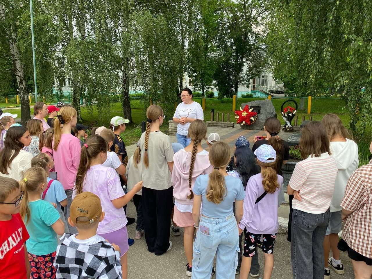 Работа летних пришкольных лагерей