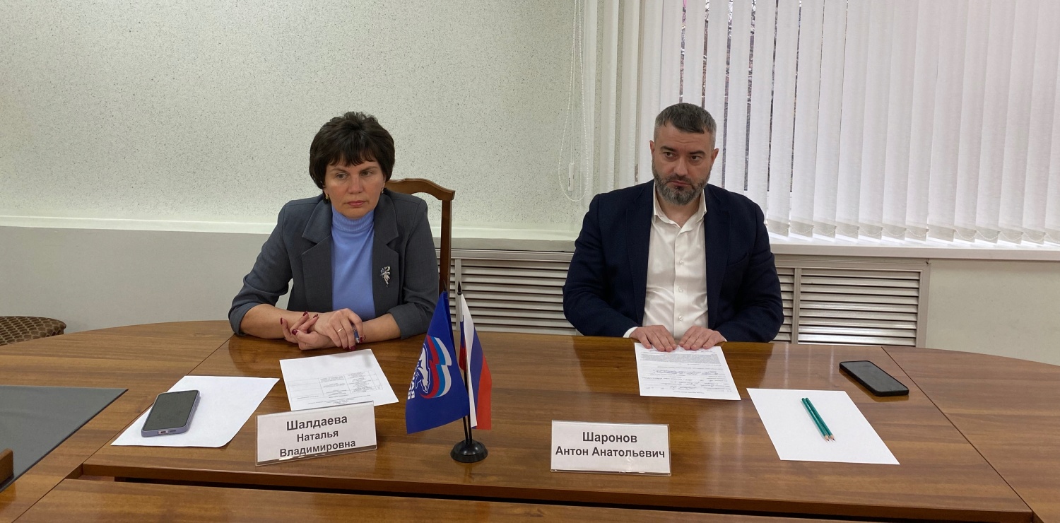 В администрации Бессоновского района провел личный прием граждан Шаронов Антон Анатольевич