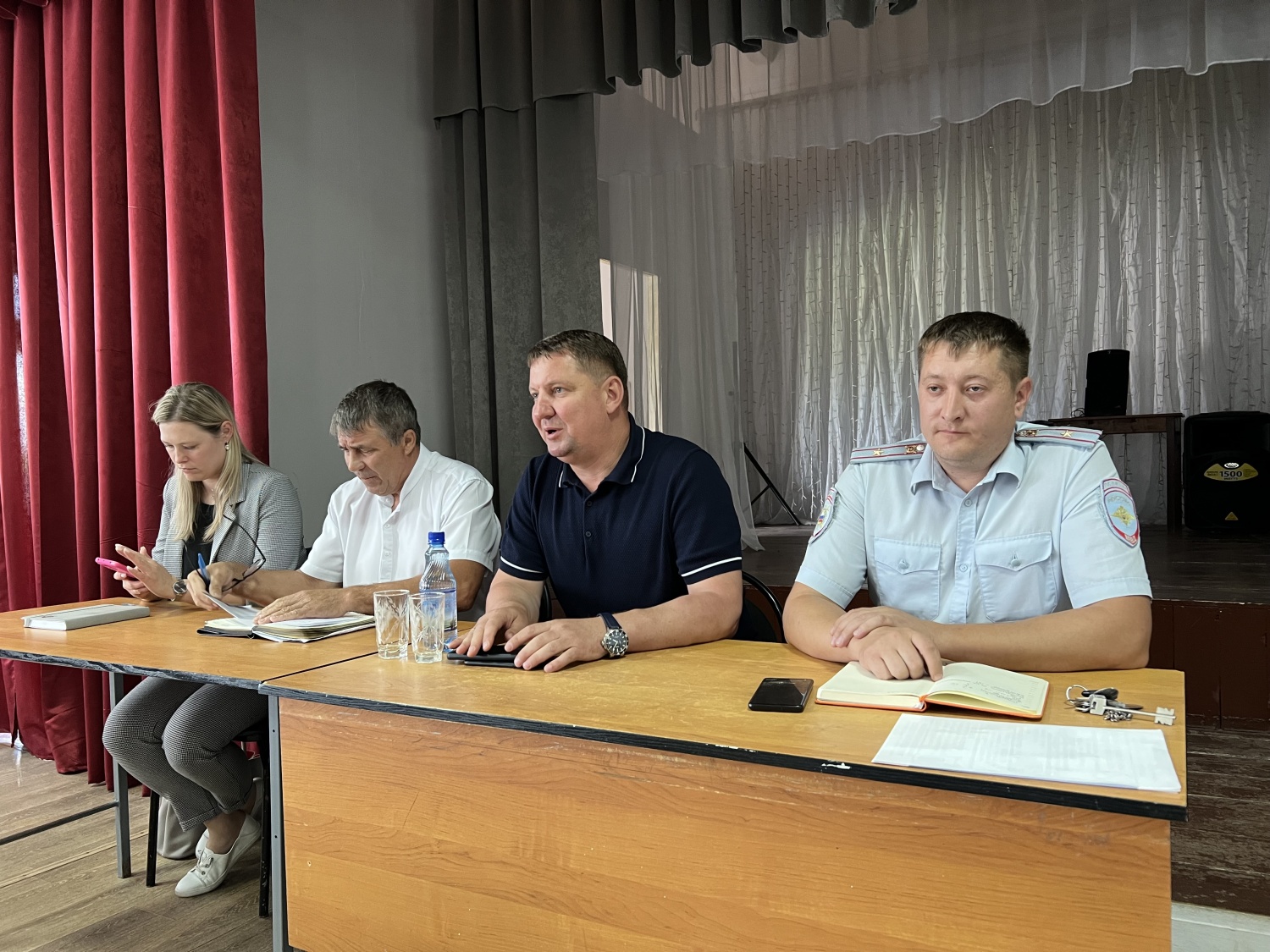 20 июля 2023 года в с. Сосновка состоялась рабочая встреча с населением первого заместителя Александром Карагодиным. 20 июля 2023 года в с. Сосновка состоялась рабочая встреча с населением первого заместителя Александром Карагодиным.