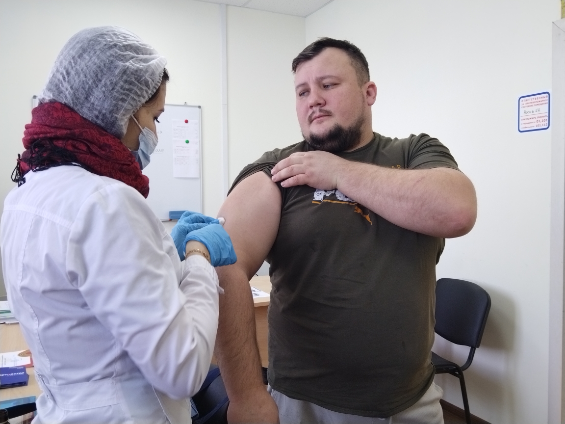 В МАУ ДО ДЮСШ Бессоновского района прошла выездная ревакцинацию от коронавирусной инфекции