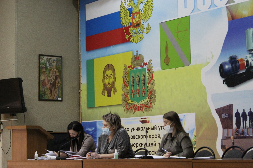 3 декабря, в администрации Бессоновского района, состоялось очередное заседание комиссии по делам несовершеннолетних и защите их прав.