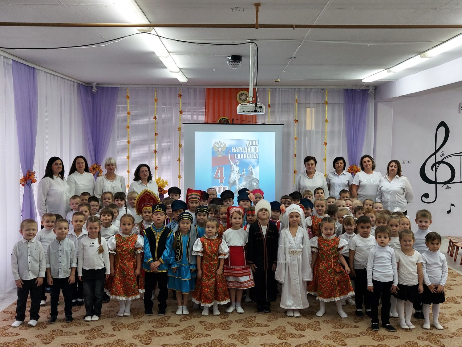 Праздничное мероприятие, посвященное Дню народного единства «В единстве народа – будущее России» в детском саду села Чемодановка