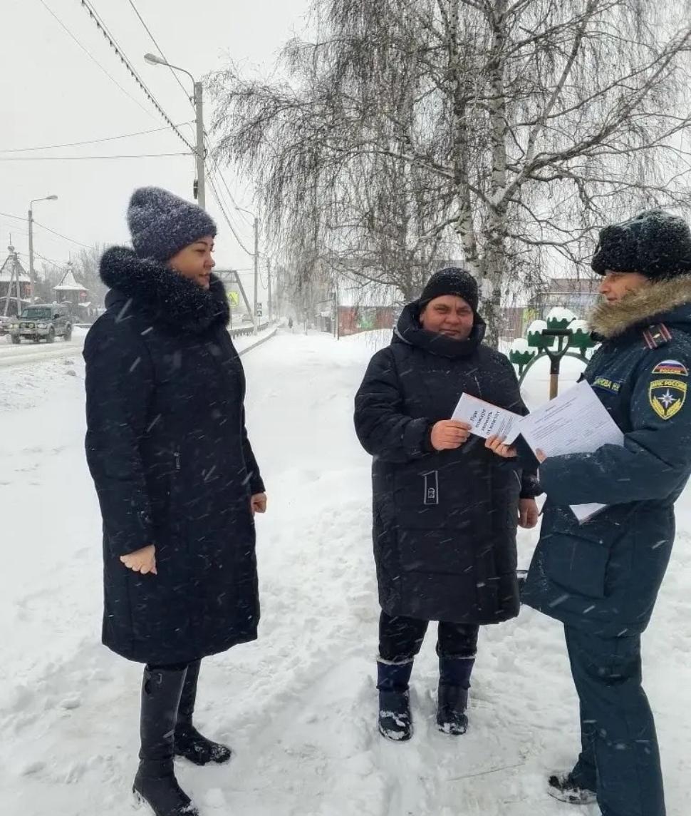 На территории населённых пунктов Бессоновского района Пензенской области проведен профилактический рейд по проверке соблюдения правил пожарной безопасности гражданами