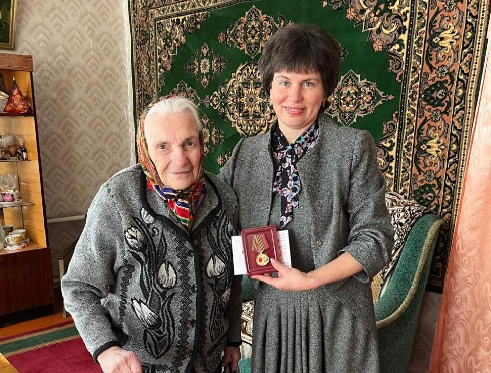 Вручение юбилейных медалей «80 лет Победы в Великой Отечественной войне 1941-1945 годов» 