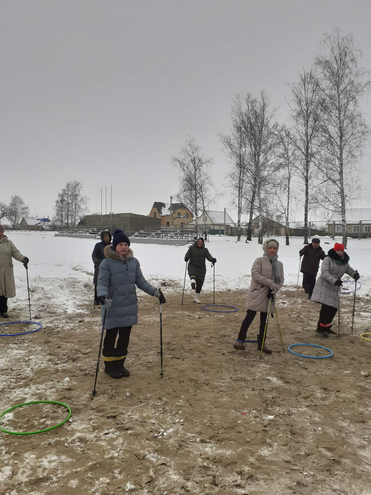 В Новый год скандинавской ходьбой