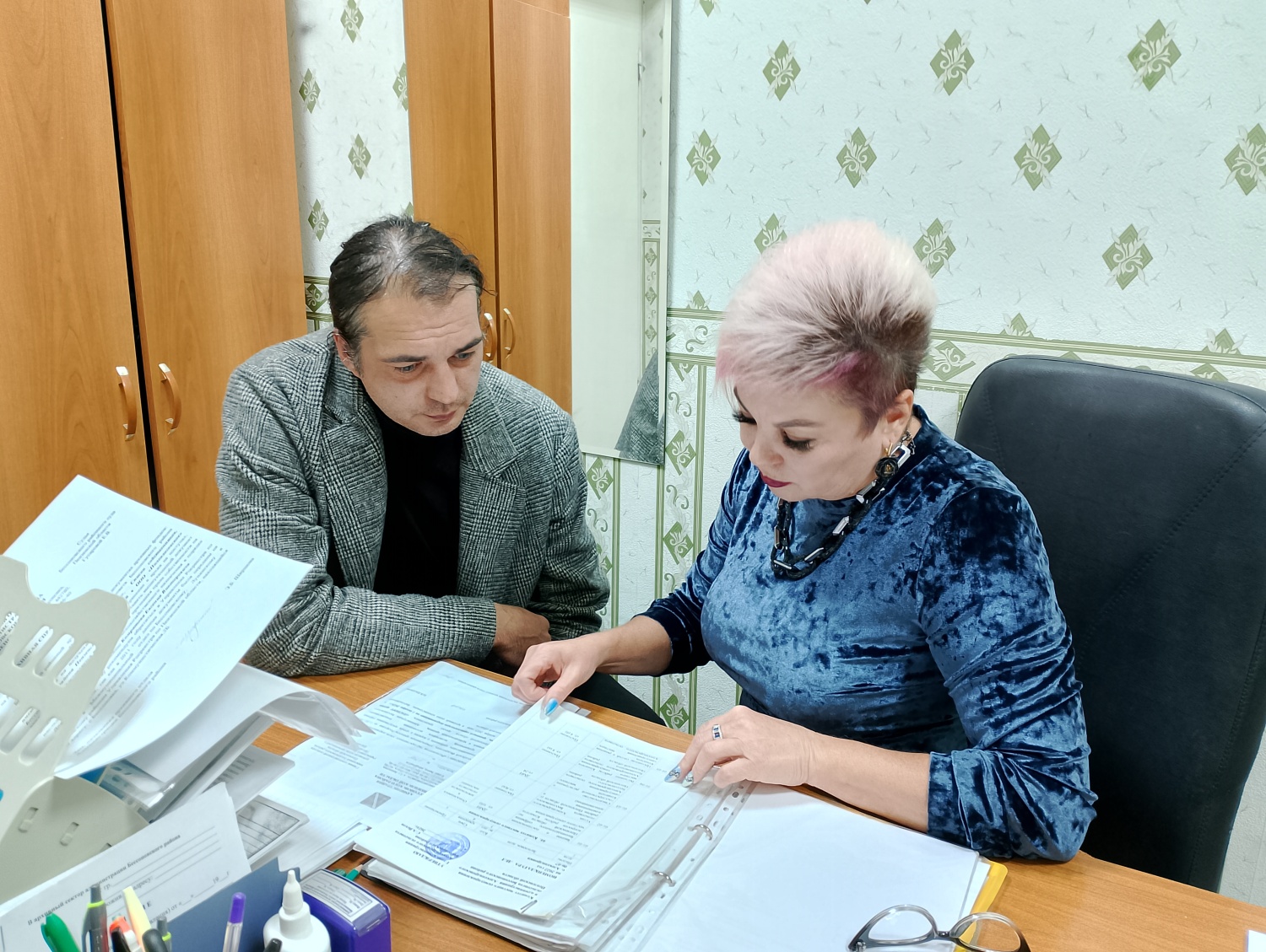 РАБОТА АРХИВНОГО ОТДЕЛА  АДМИНИСТРАЦИИ БЕССОНОВСКОГО РАЙОНА СО СПЕЦИАЛИСТАМИ ОРГАНИЗАЦИЙ – ИСТОЧНИКОВ КОМПЛЕКТОВАНИЯ