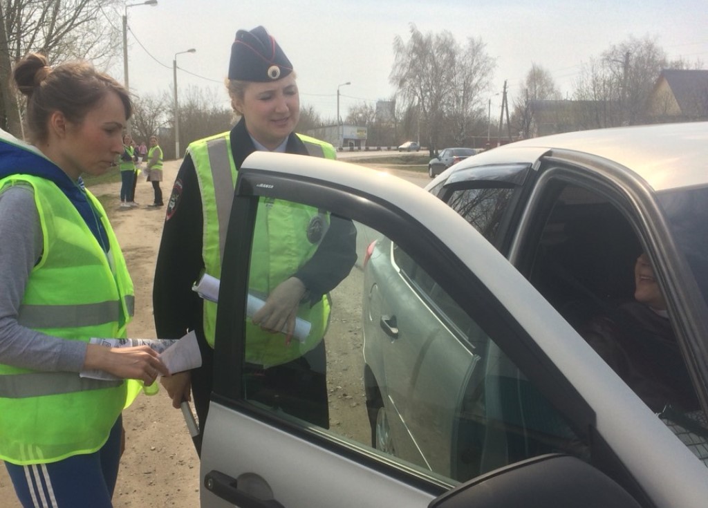 В селе Грабово родительские патрули призвали водителей присоединиться к социальной кампании «БЕЗ ВАС НЕ ПОЛУЧИТСЯ!»