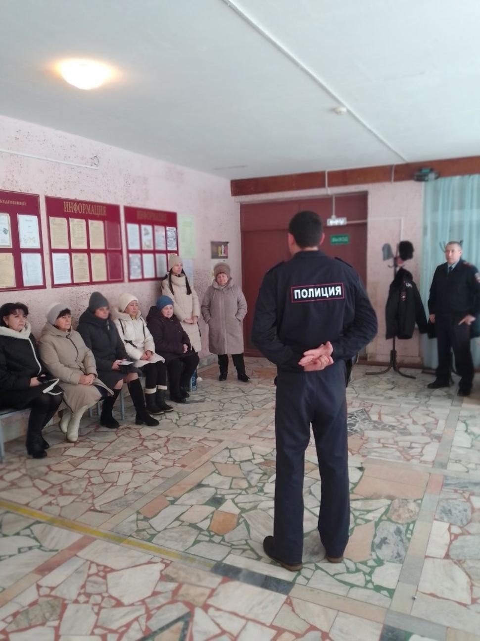В селе Степановка состоялась встреча с представителями ОМВД России по Бессоновскому району