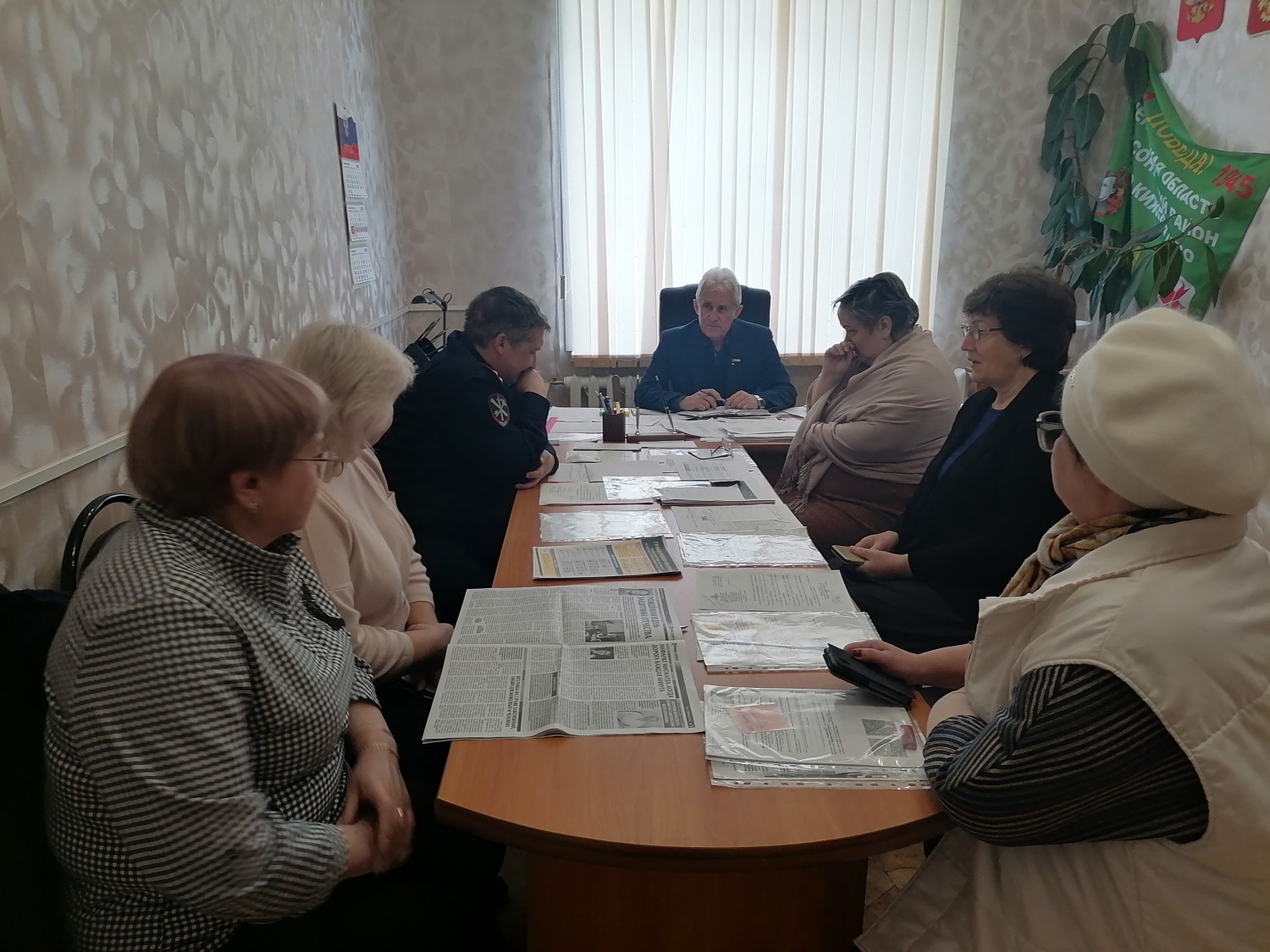 Профилактическая беседа с работниками администрации Кижеватовского сельсовета о возможных видах мошенничества