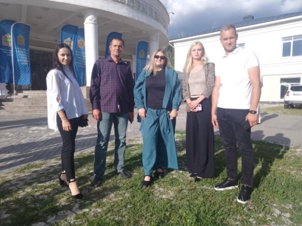 Делегация от Бессоновского района приняла участие в областном торжественном мероприятии, посвященном Дню физкультурника в России.