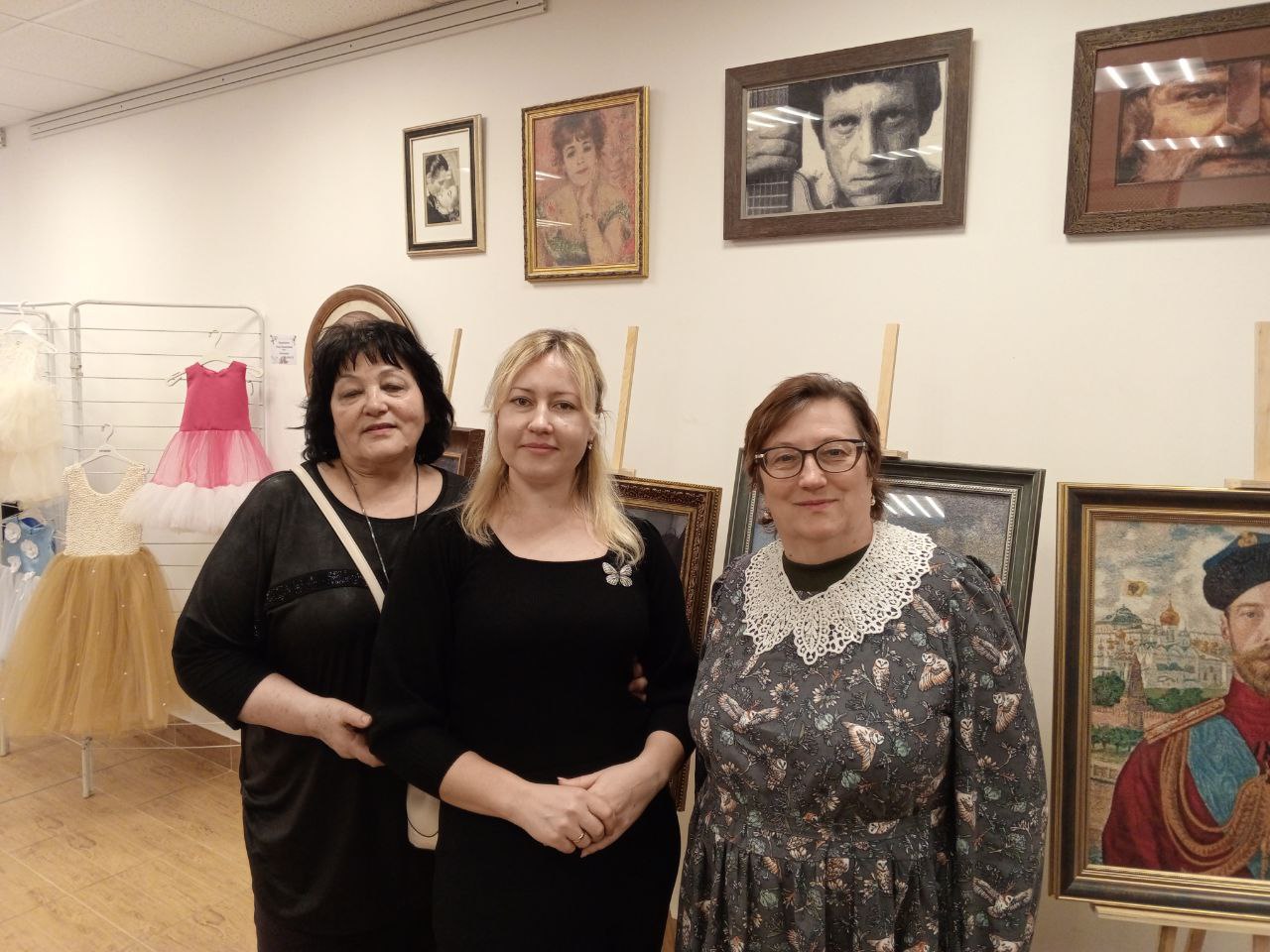 Торжественное открытие выставки рукодельниц Бессоновского района «Творят женщины»