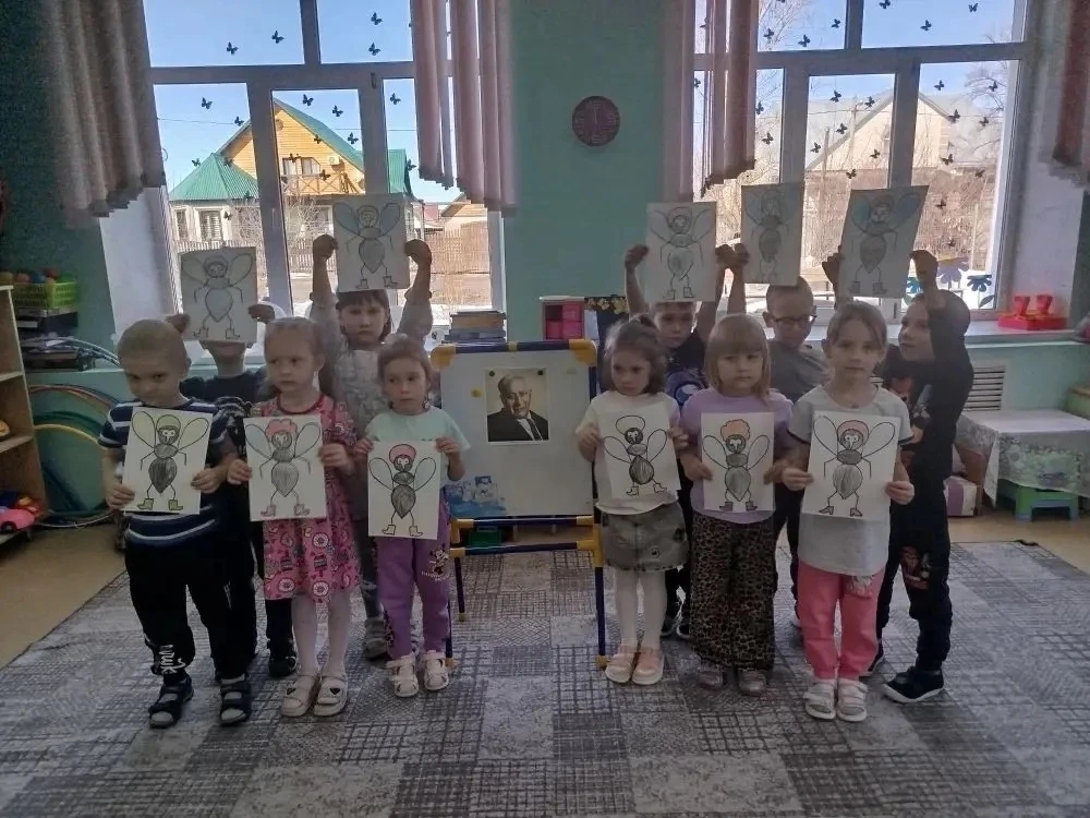 День рождения русского писателя Корнея Ивановича Чуковского.