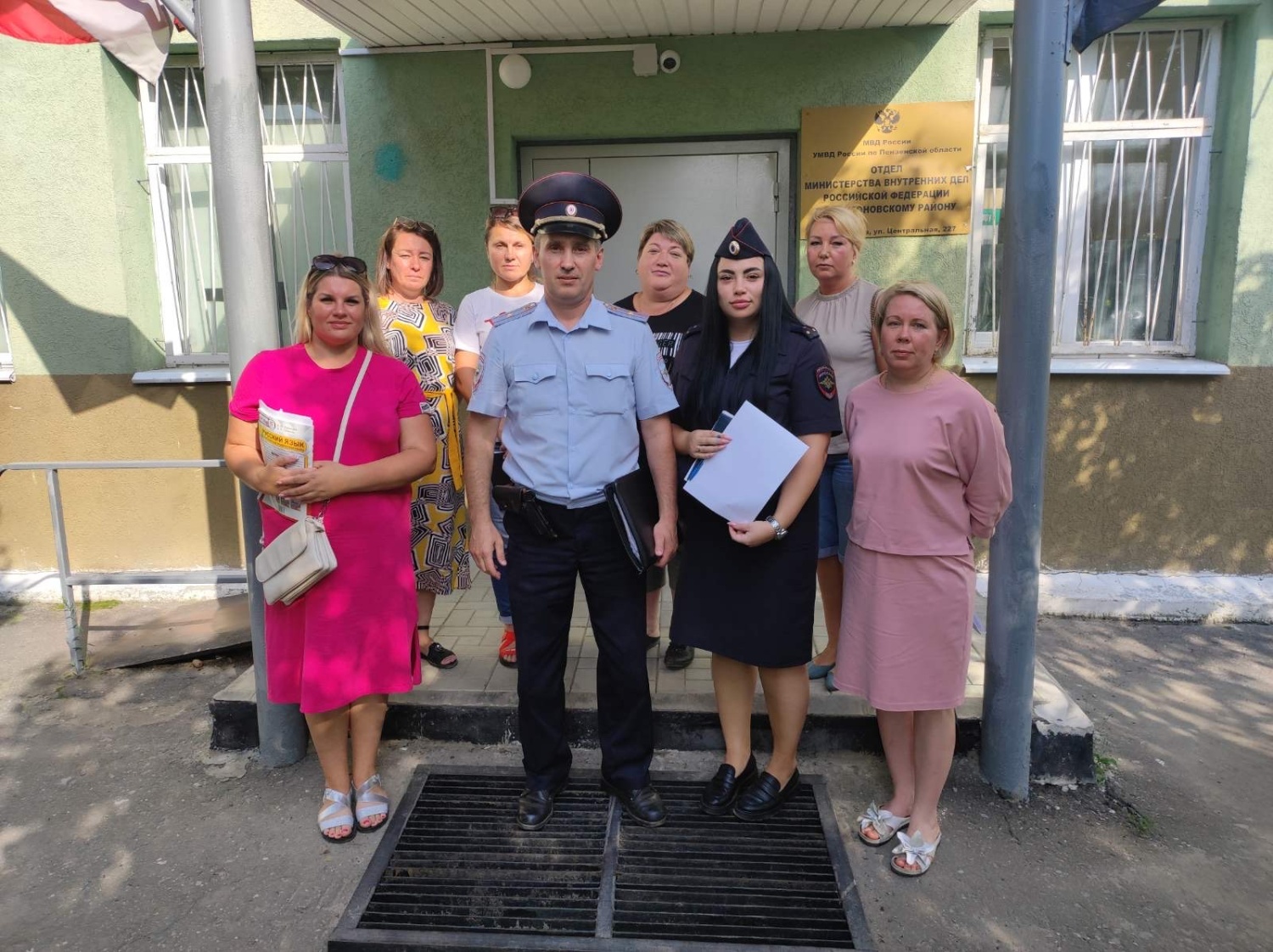 В четверг, 27 июля, в рамках оперативно-профилактического мероприятия «Подросток-Лето» организован и проведен межведомственный профилактический рейд в с. Бессоновка.