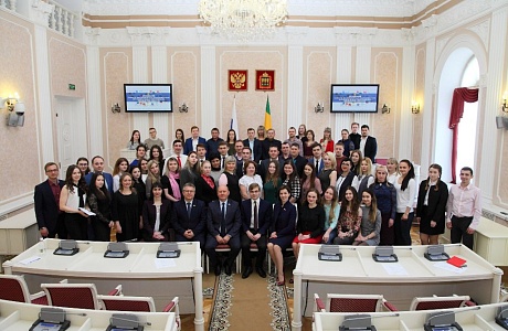 Представители молодежного парламента Бессоновского района приняли участие в первом заседание Совета молодежных парламентов муниципальных образований Пензенской области.