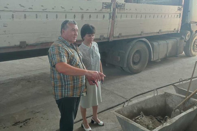 Глава Бессоновского района Наталья Шалдаева посетила с рабочим визитом  предприятие ООО «Интерстрой» 