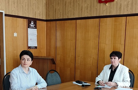 Заместитель главы местной администрации Ирина Антонова приняла участие в  совещании в режиме видеоконференции  