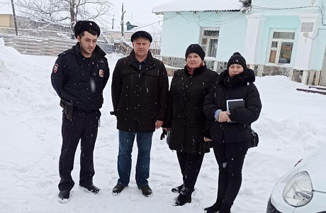 Специалисты Бессоновского комплексного центра социального обслуживания населения  приняли участие в межведомственном рейде
