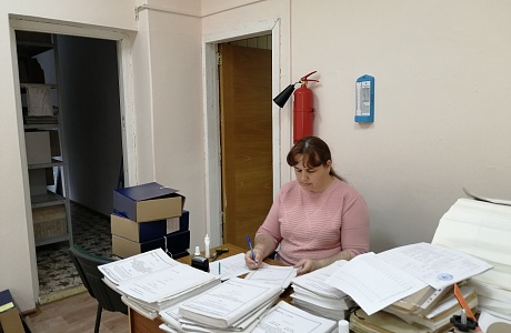 Рабочие будни архивного отдела администрации Бессоновского района