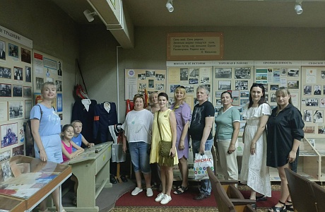 Интерактивное знакомство с историей района «Живое прошлое: экскурсия в краеведческий музей»