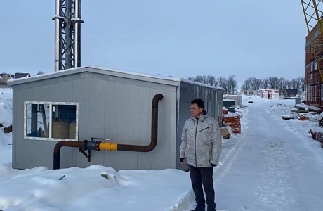 Глава Бессоновского района А.Г.Воронков посетил строительство школы в с.Бессоновка