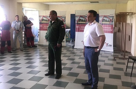 Александр Воронков принял участие во встрече с трудовыми коллективами ООО «Стеклодизайн» и ООО «Мегапласт»