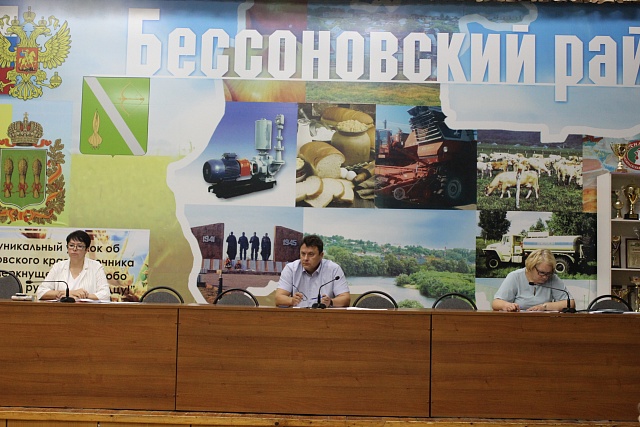 Состоялась большая планерка под руководством главы Бессоновского района Александра Воронкова 