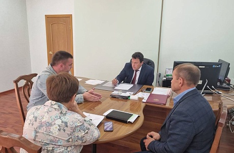 Глава Бессоновского района провёл приём граждан
