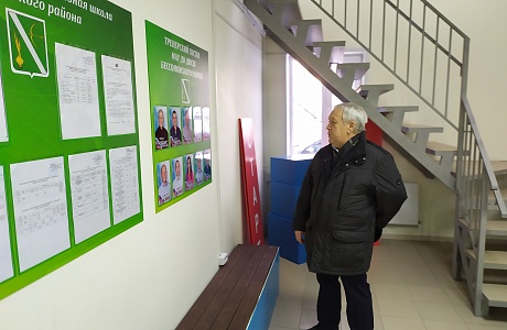 Глава администрации Бессоновского района Вячеслав Демичев с рабочим визитом посетил новое здание Детско-юношеской спортивной школы Бессоновского района